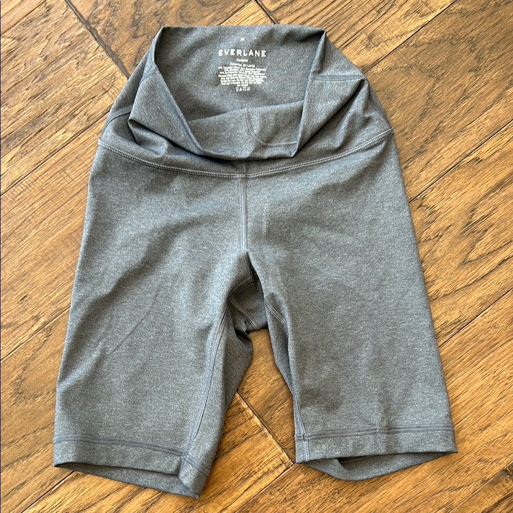 NEW Everlane Women's Gray bike Shorts